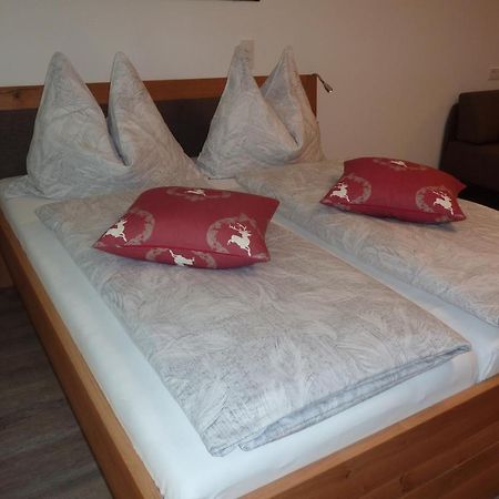 Appartement Farina คาพรูน ภายนอก รูปภาพ